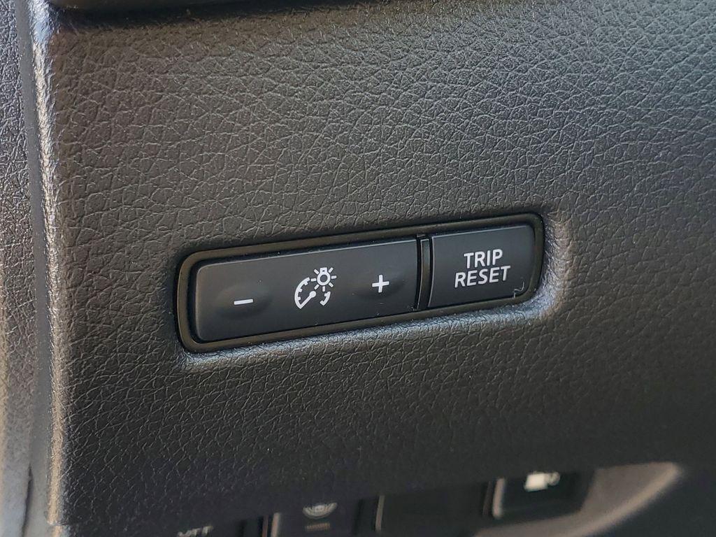 used 2020 Nissan Rogue car, priced at $18,495