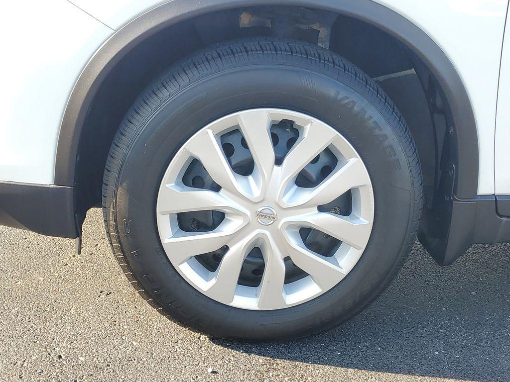 used 2020 Nissan Rogue car, priced at $18,495