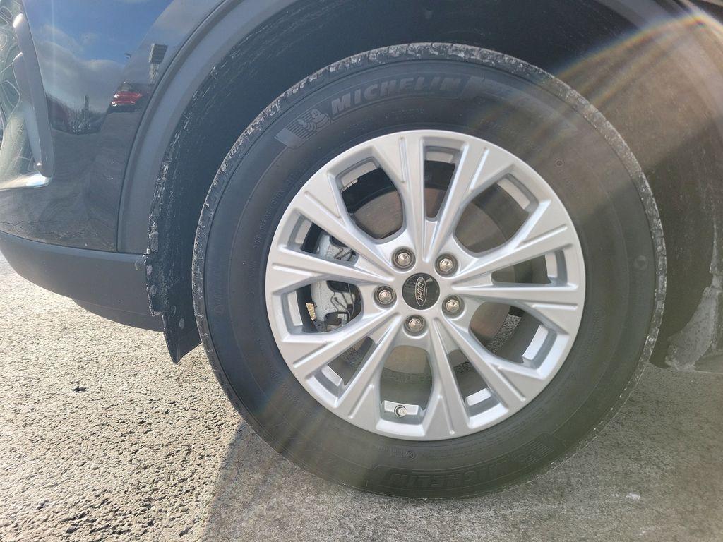 used 2024 Ford Escape car, priced at $25,995