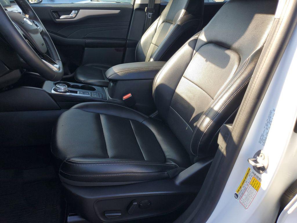 used 2022 Ford Escape car, priced at $29,995