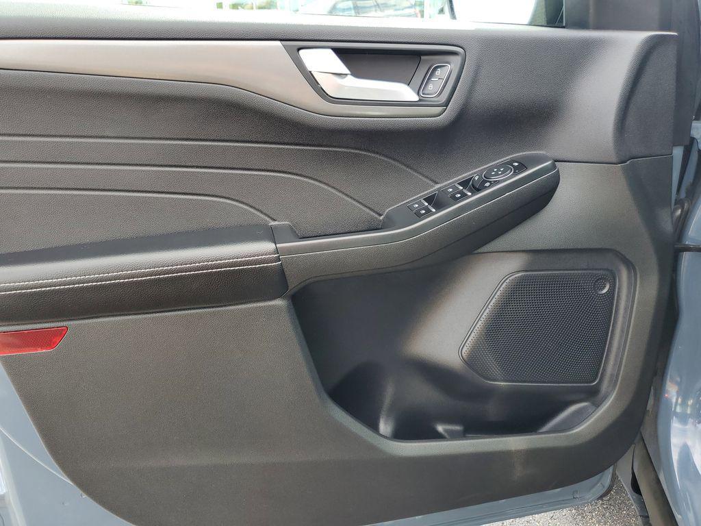 used 2023 Ford Escape PHEV car, priced at $30,995