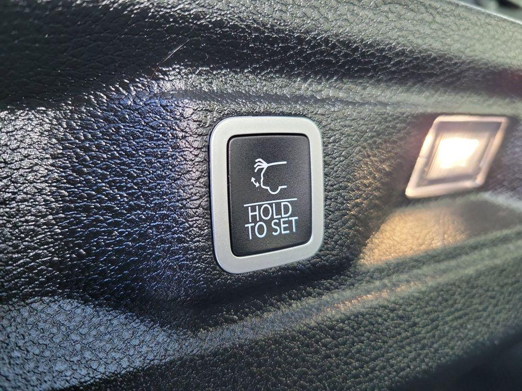 used 2022 Jeep Grand Cherokee L car, priced at $28,995