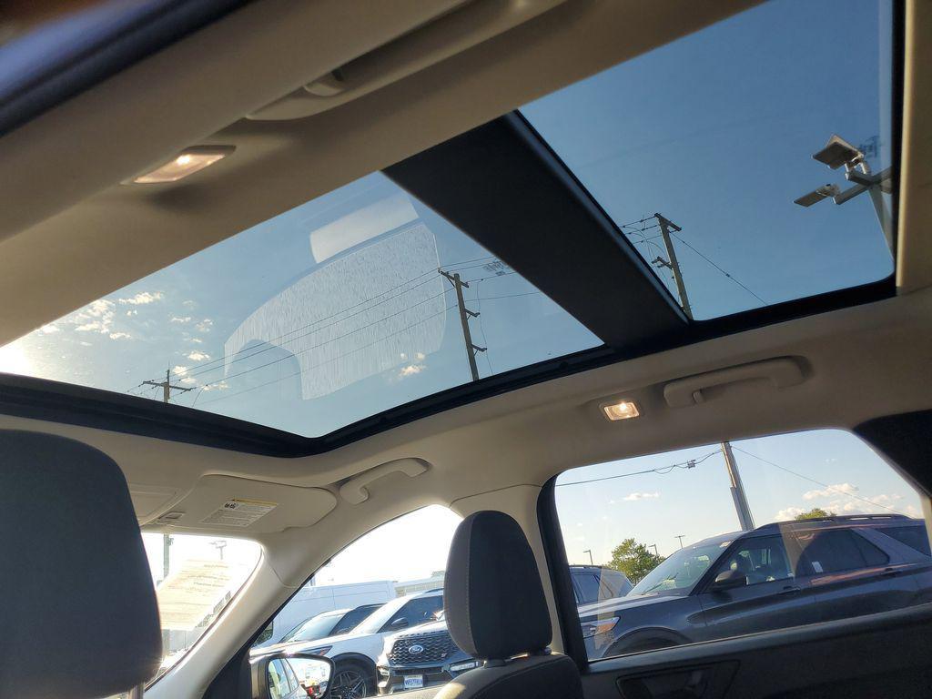 used 2022 Ford Escape car, priced at $30,995