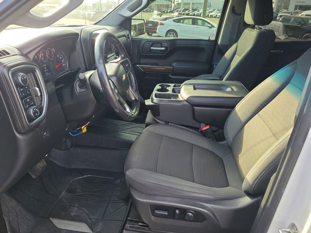 used 2022 Chevrolet Silverado 1500 car, priced at $27,995