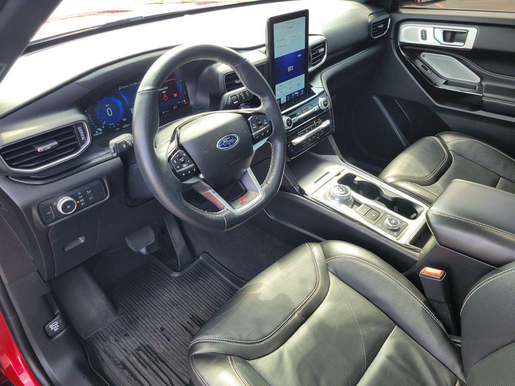used 2022 Ford Explorer car, priced at $39,995