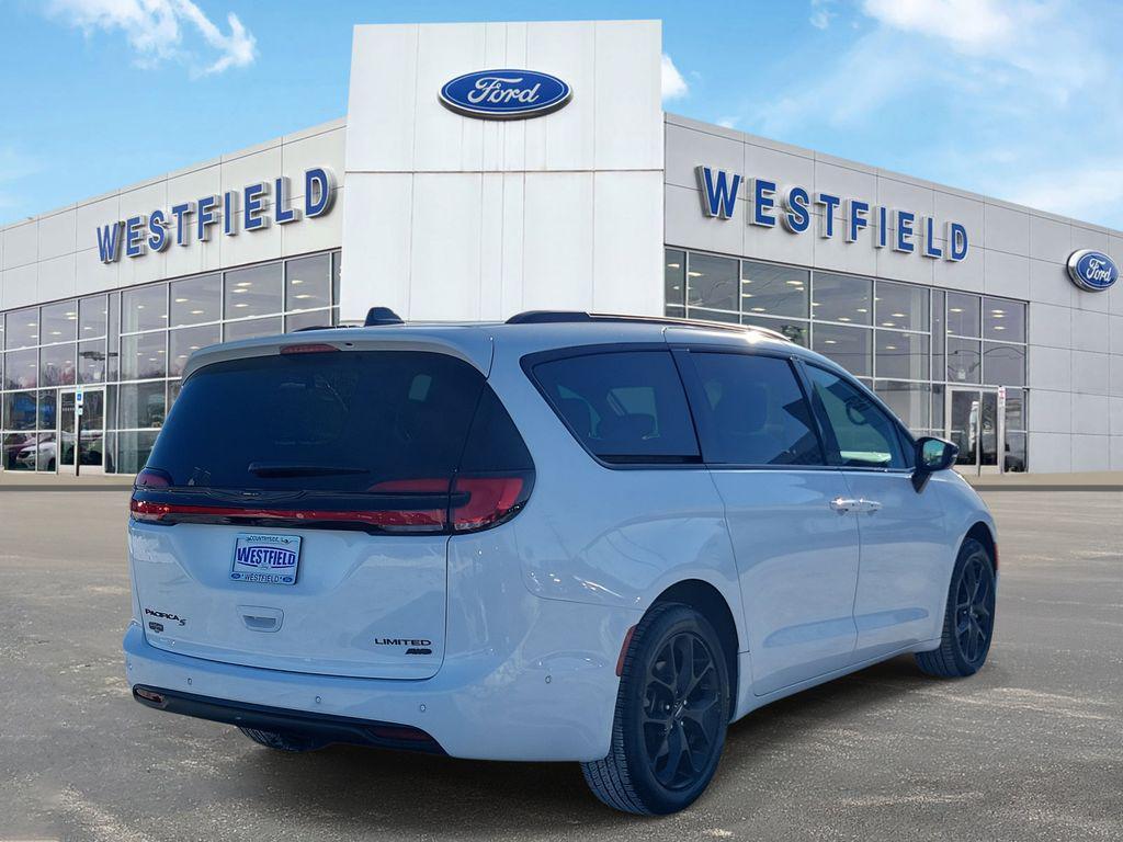 used 2025 Chrysler Pacifica car, priced at $45,895