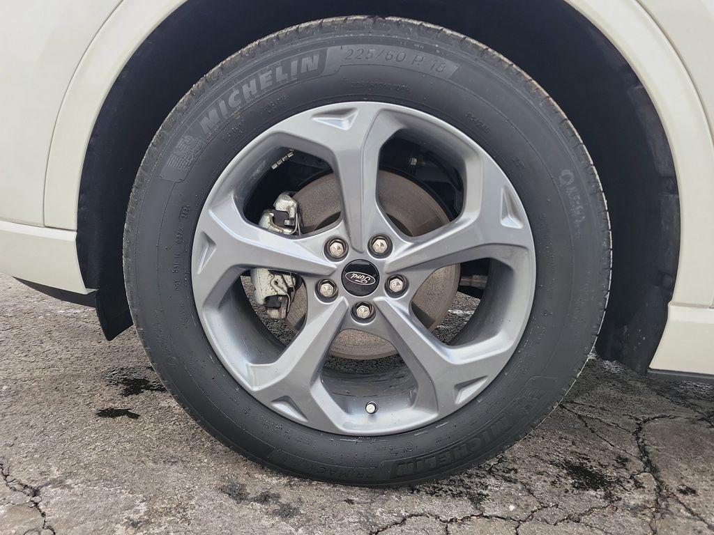 used 2024 Ford Escape car, priced at $25,895