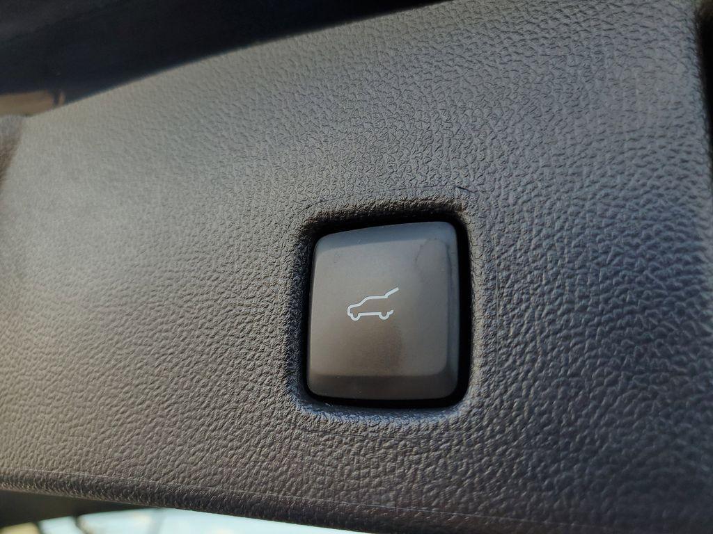 used 2022 Ford Escape car, priced at $29,995