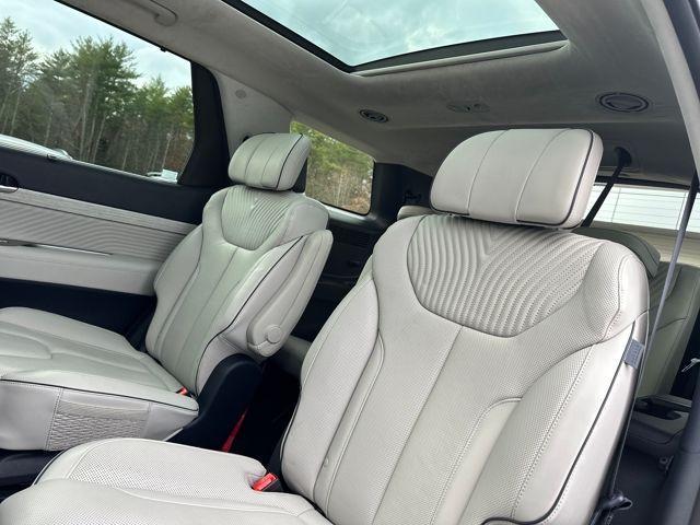 used 2025 Hyundai Palisade car, priced at $44,690