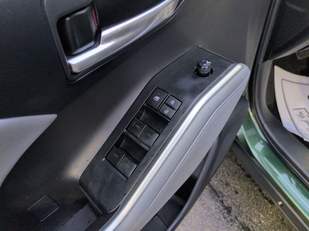 used 2023 Toyota Highlander car, priced at $38,995