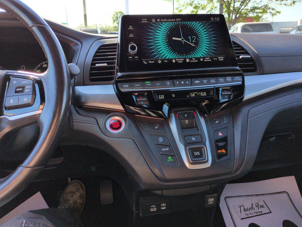 used 2025 Honda Odyssey car, priced at $39,995