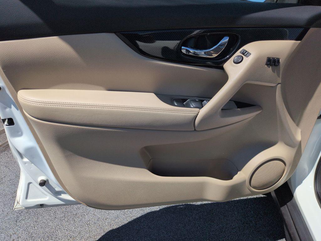 used 2019 Nissan Rogue car, priced at $17,695