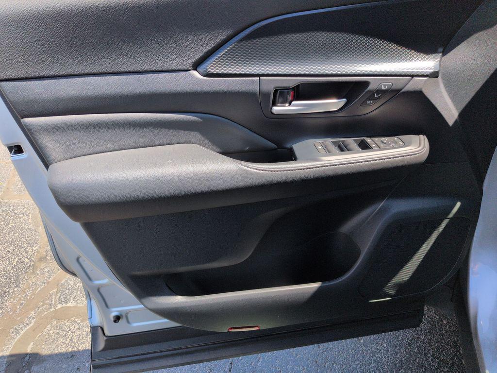 used 2024 Toyota Grand Highlander Hybrid car, priced at $55,995
