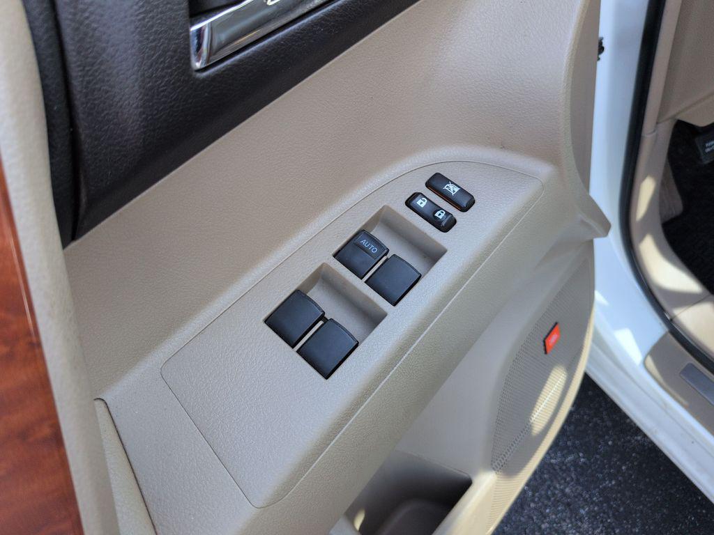 used 2010 Toyota Highlander car, priced at $11,784