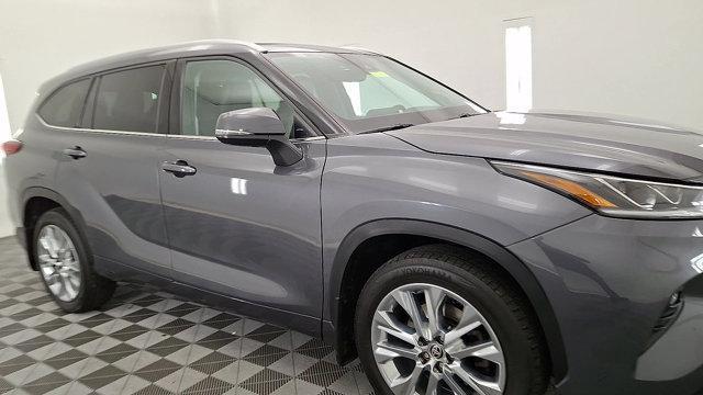 used 2020 Toyota Highlander car, priced at $24,999