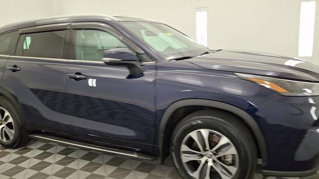 used 2022 Toyota Highlander car, priced at $37,789