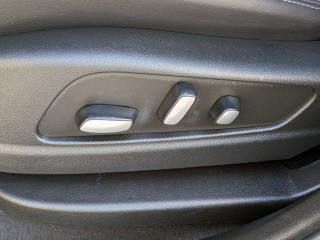 used 2022 Cadillac XT6 car, priced at $32,995