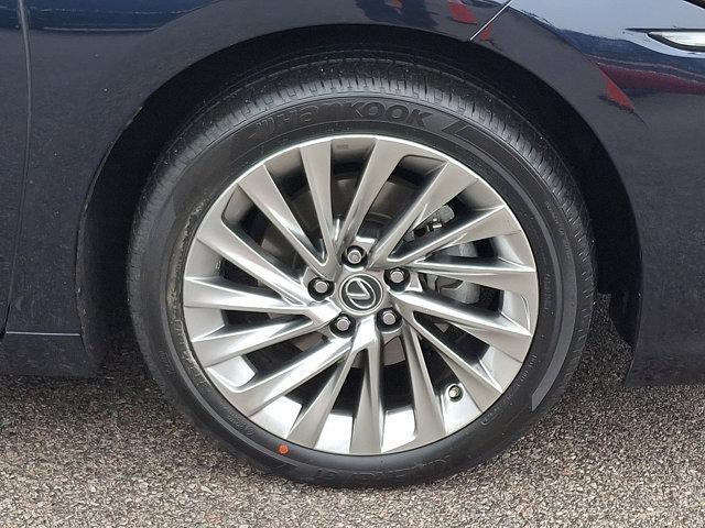 used 2023 Lexus ES 300h car, priced at $44,950