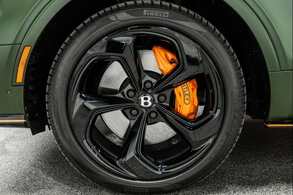 used 2025 Bentley Bentayga car, priced at $249,900