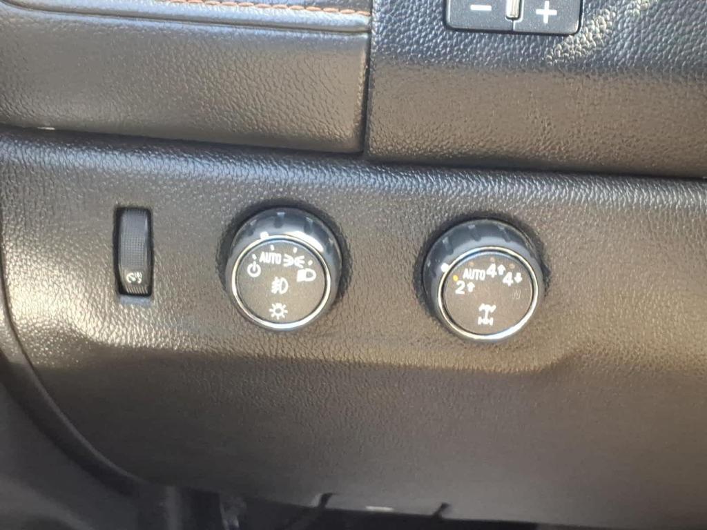 used 2022 GMC Canyon car, priced at $34,588