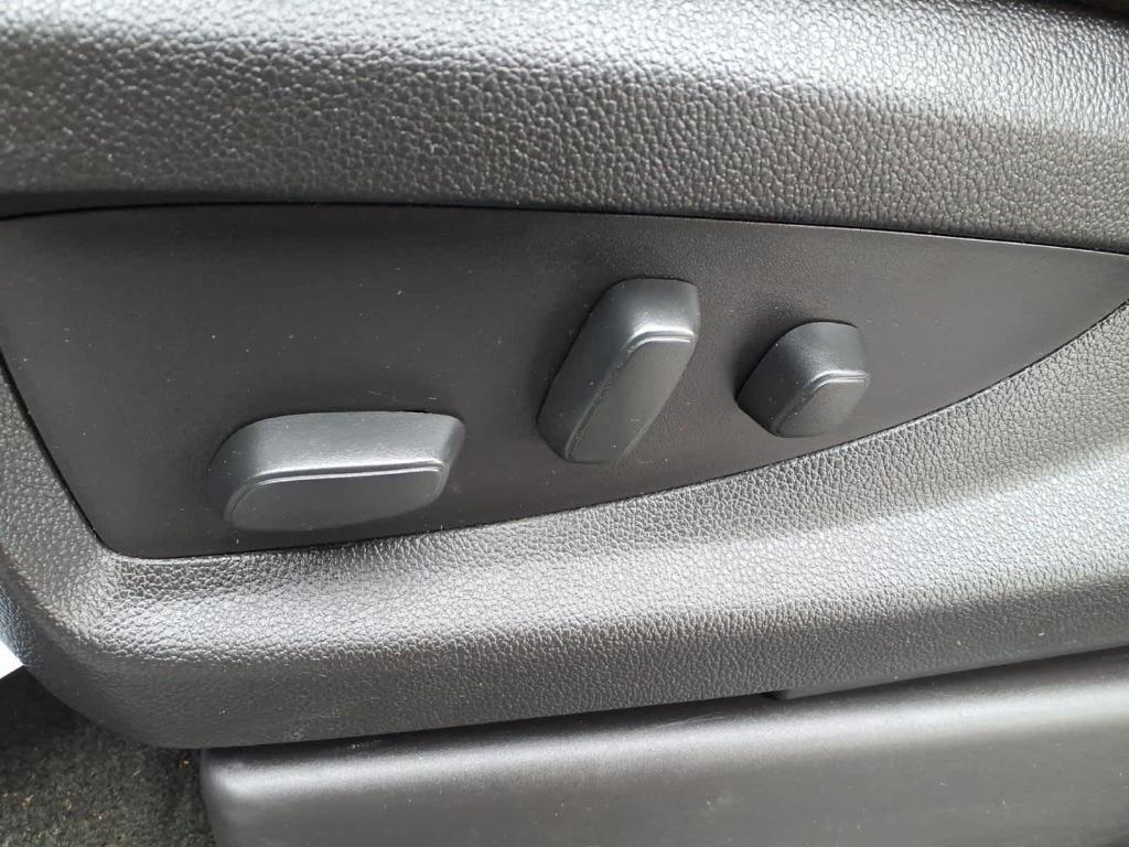 used 2018 Chevrolet Silverado 1500 car, priced at $27,988