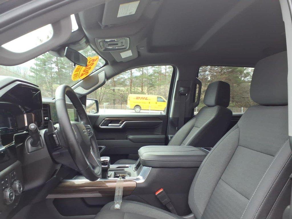 used 2025 Chevrolet Silverado 1500 car, priced at $52,588