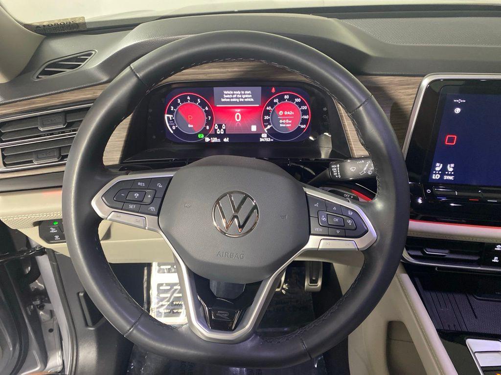 used 2025 Volkswagen Atlas car, priced at $41,477