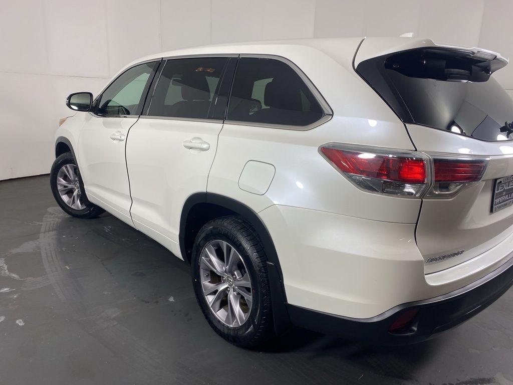 used 2015 Toyota Highlander car, priced at $17,477