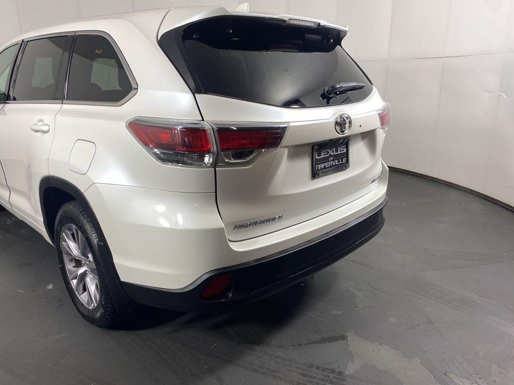 used 2015 Toyota Highlander car, priced at $17,477