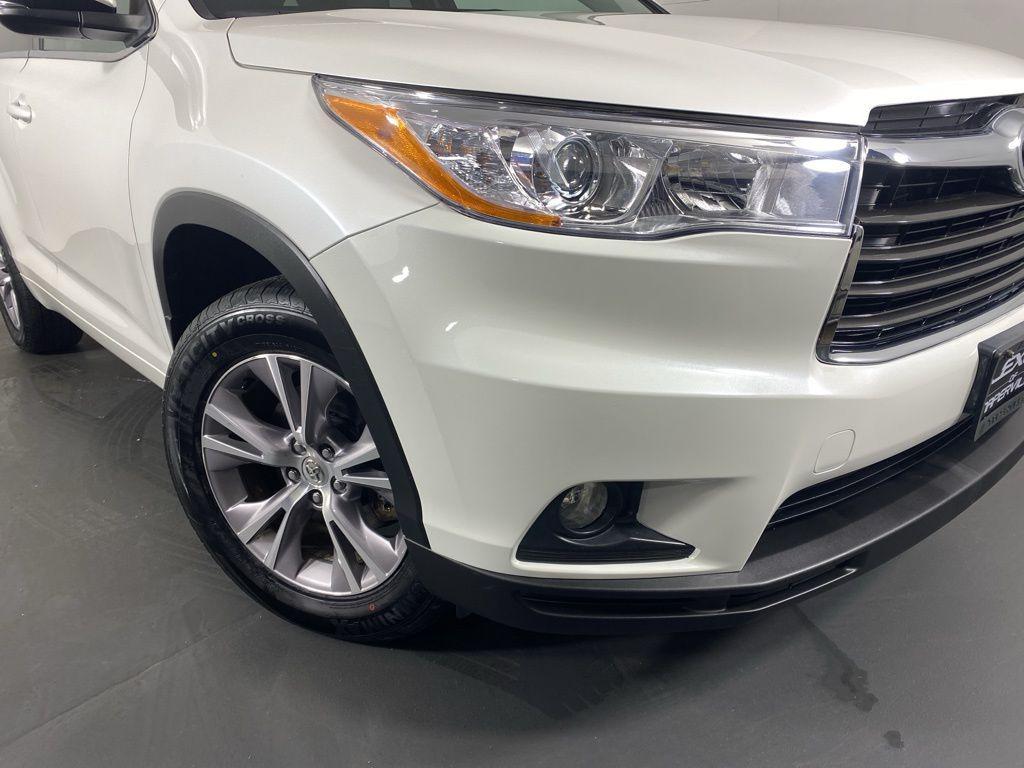 used 2015 Toyota Highlander car, priced at $17,477