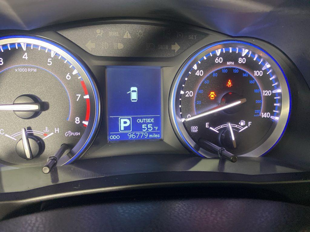 used 2015 Toyota Highlander car, priced at $17,477