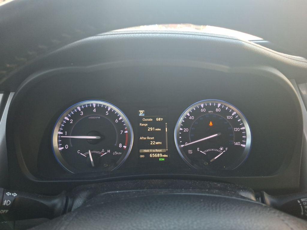 used 2019 Toyota Highlander car, priced at $25,977