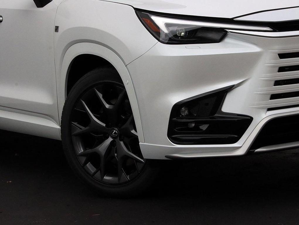 new 2026 Lexus TX 500h car, priced at $76,258