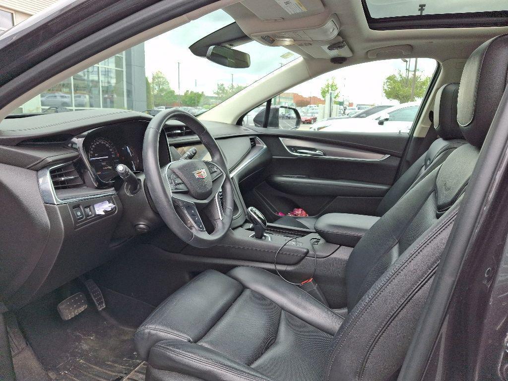used 2017 Cadillac XT5 car, priced at $15,177