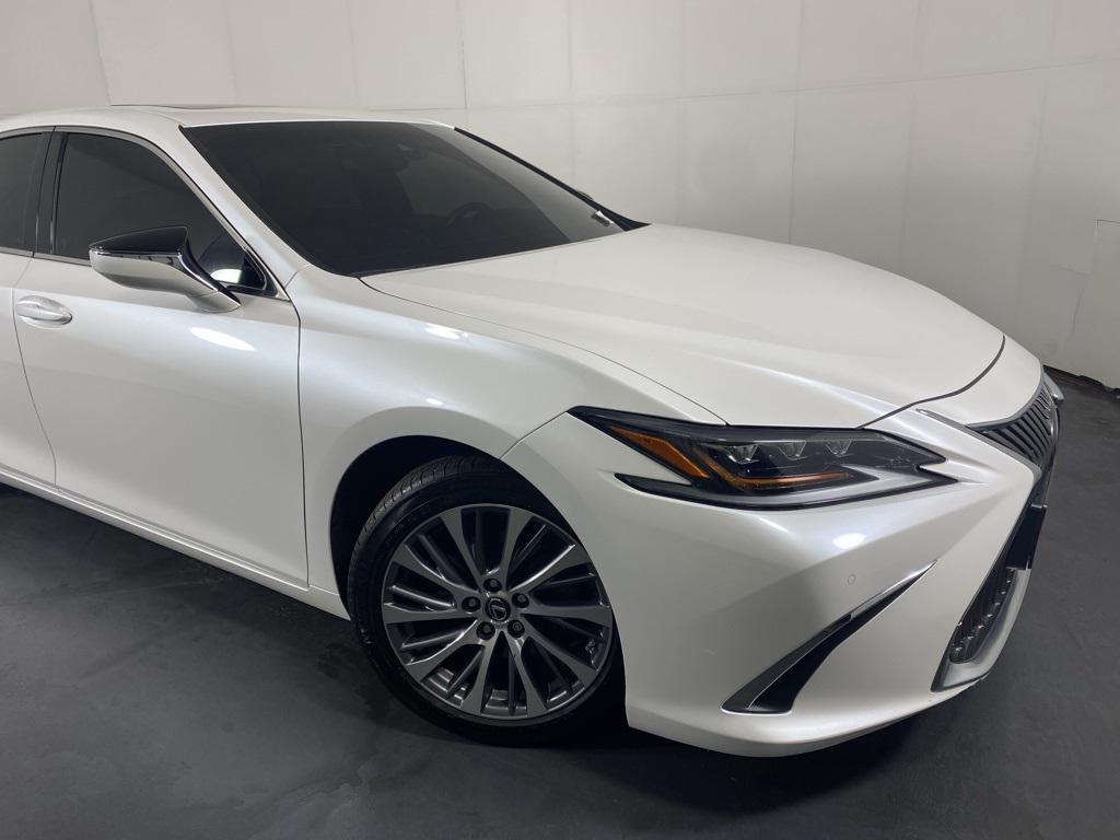 used 2019 Lexus ES 350 car, priced at $27,384