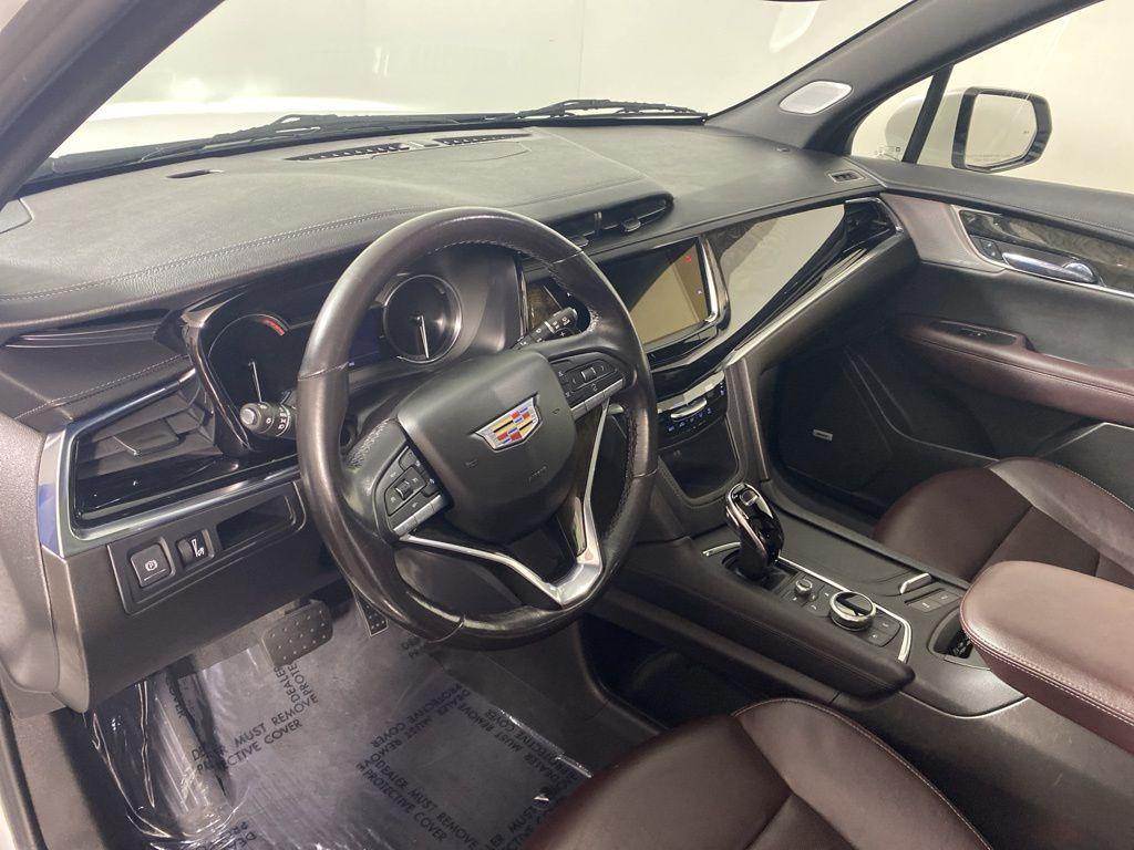 used 2021 Cadillac XT6 car, priced at $26,177