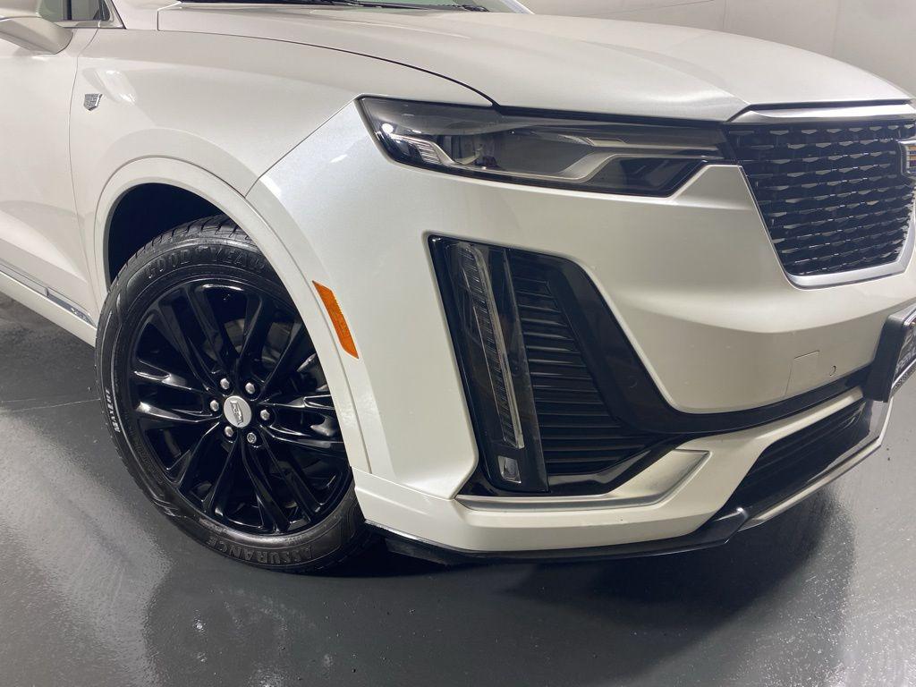used 2021 Cadillac XT6 car, priced at $26,177