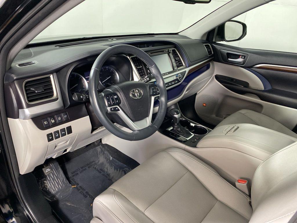 used 2016 Toyota Highlander car, priced at $20,477