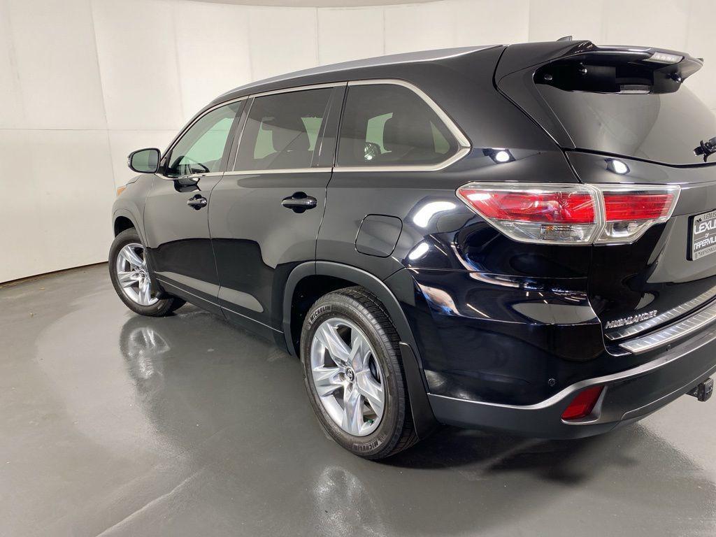 used 2016 Toyota Highlander car, priced at $20,477