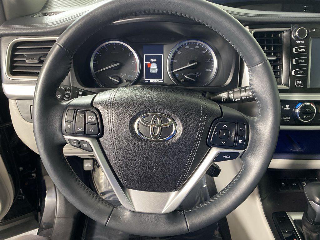 used 2016 Toyota Highlander car, priced at $20,477
