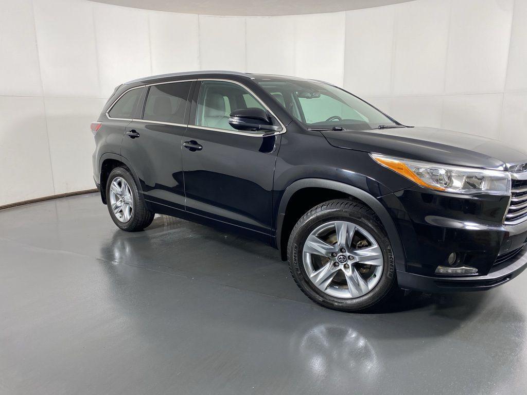 used 2016 Toyota Highlander car, priced at $20,477