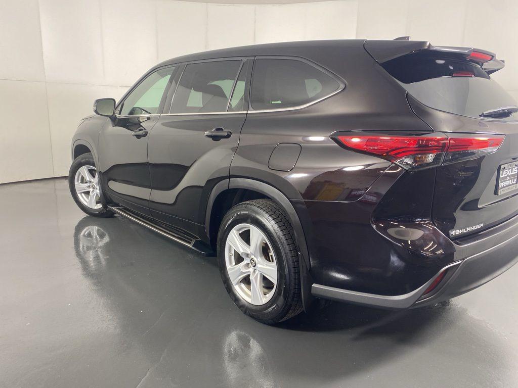 used 2020 Toyota Highlander car, priced at $24,177