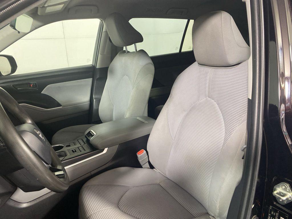 used 2020 Toyota Highlander car, priced at $24,177