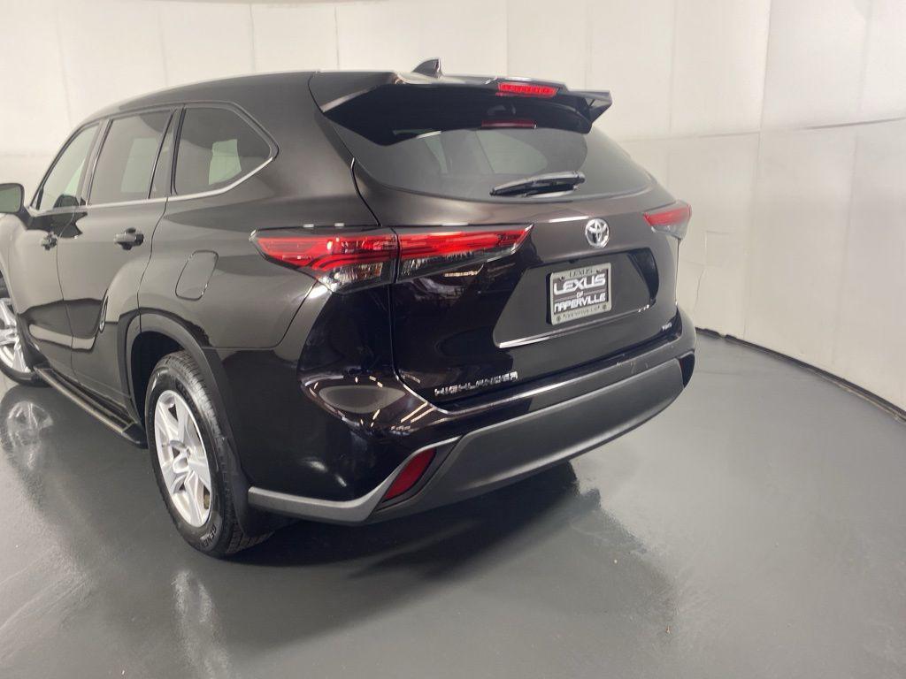 used 2020 Toyota Highlander car, priced at $24,177