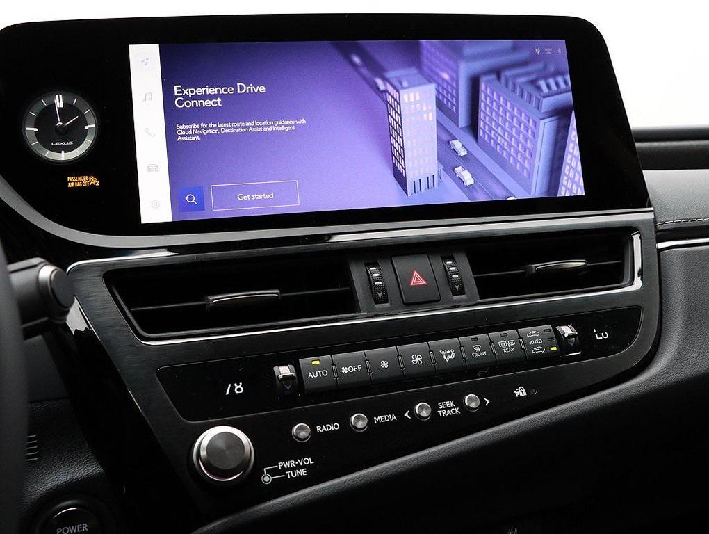 new 2025 Lexus ES 300h car, priced at $54,976