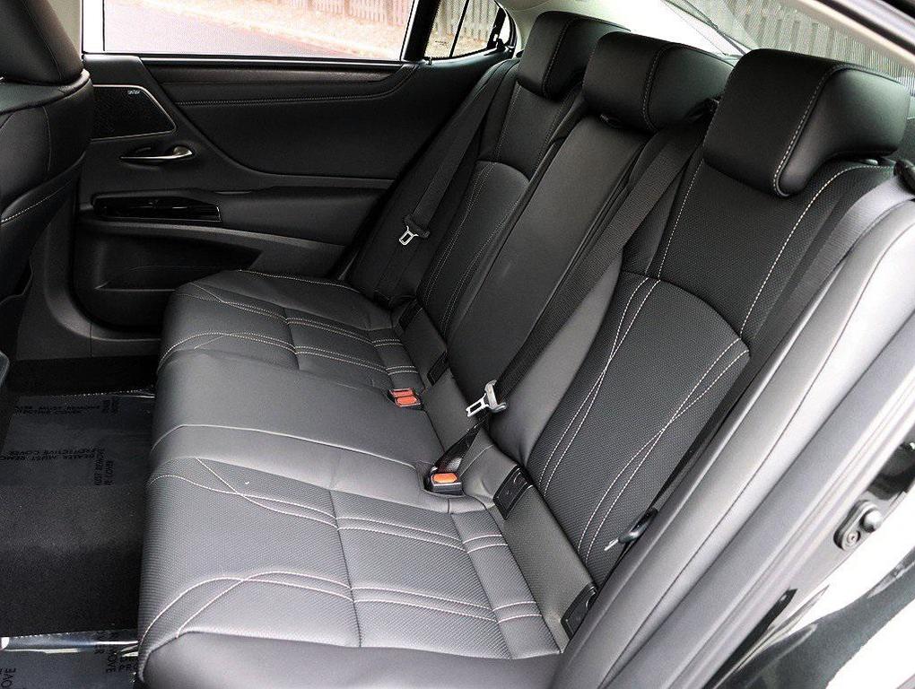 new 2025 Lexus ES 300h car, priced at $54,976