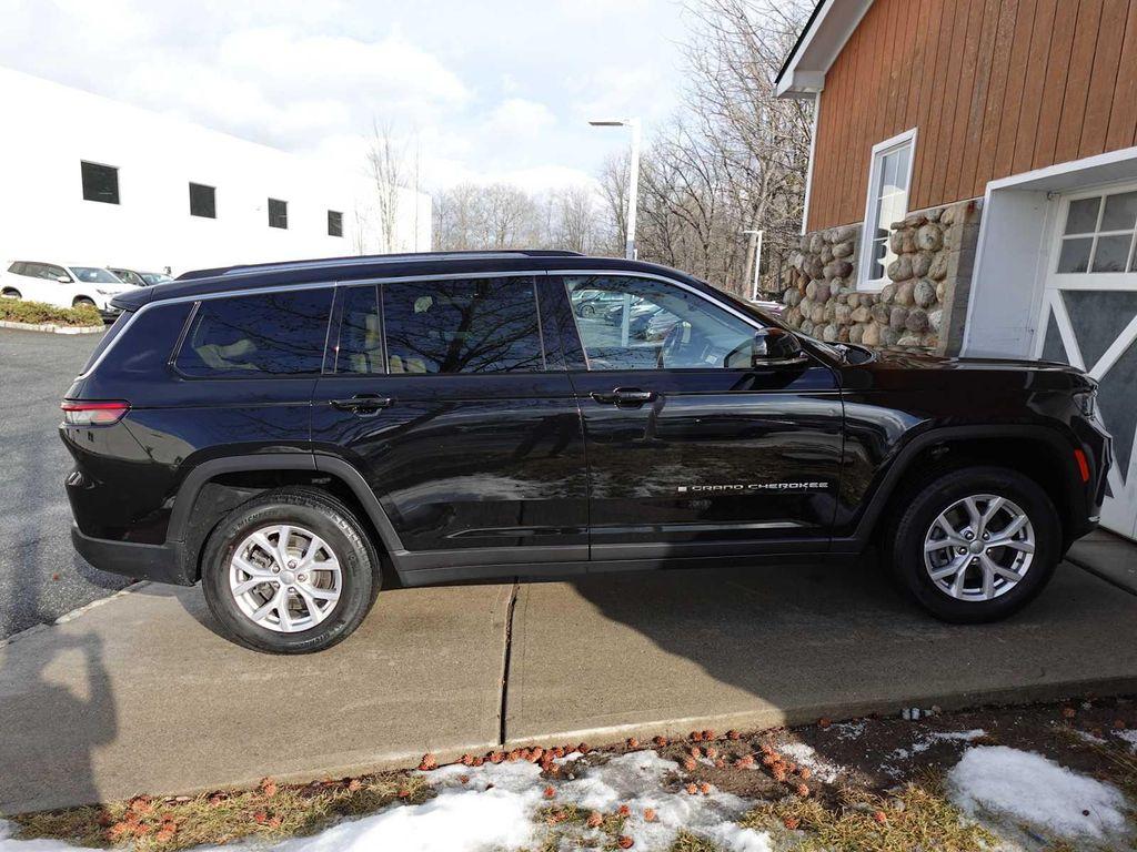 used 2021 Jeep Grand Cherokee L car, priced at $26,895
