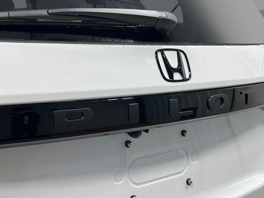 new 2026 Honda Pilot car, priced at $55,044
