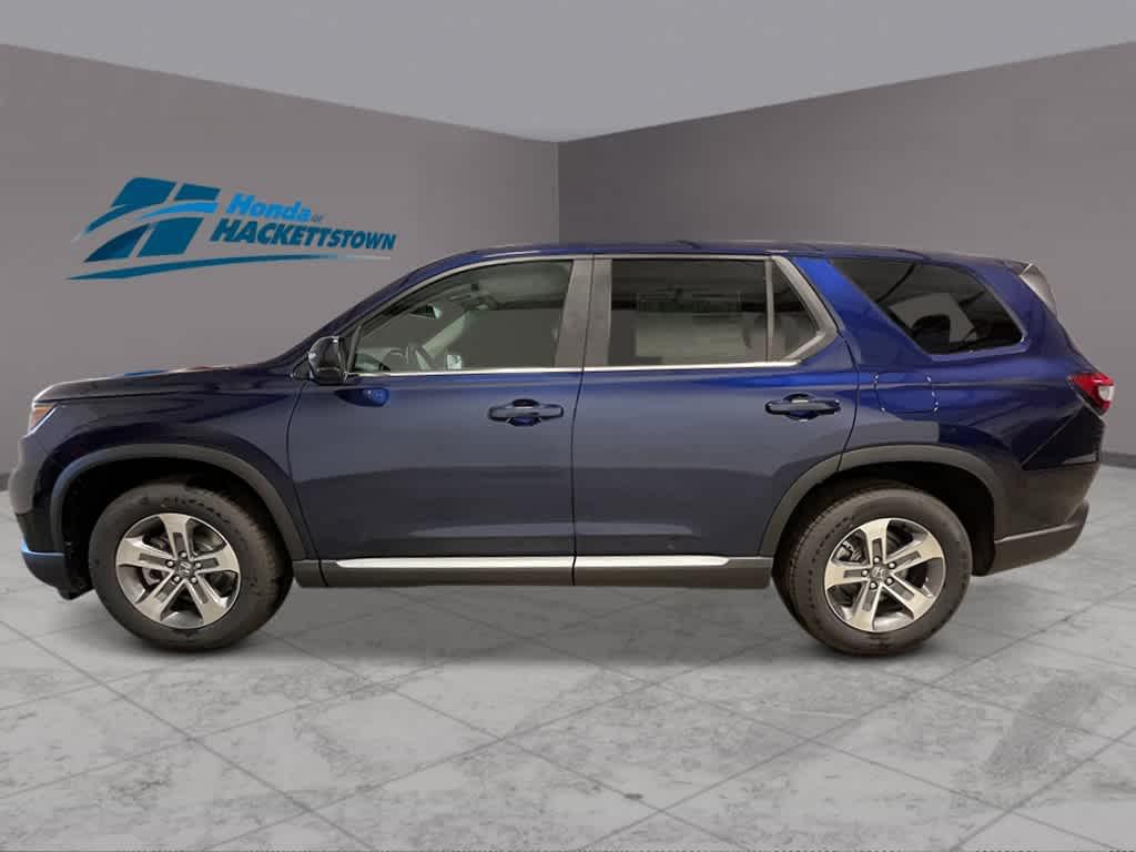 new 2025 Honda Pilot car, priced at $47,095