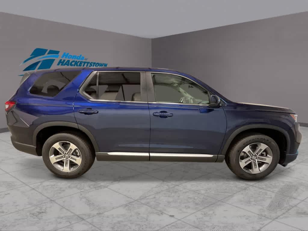 new 2025 Honda Pilot car, priced at $47,095